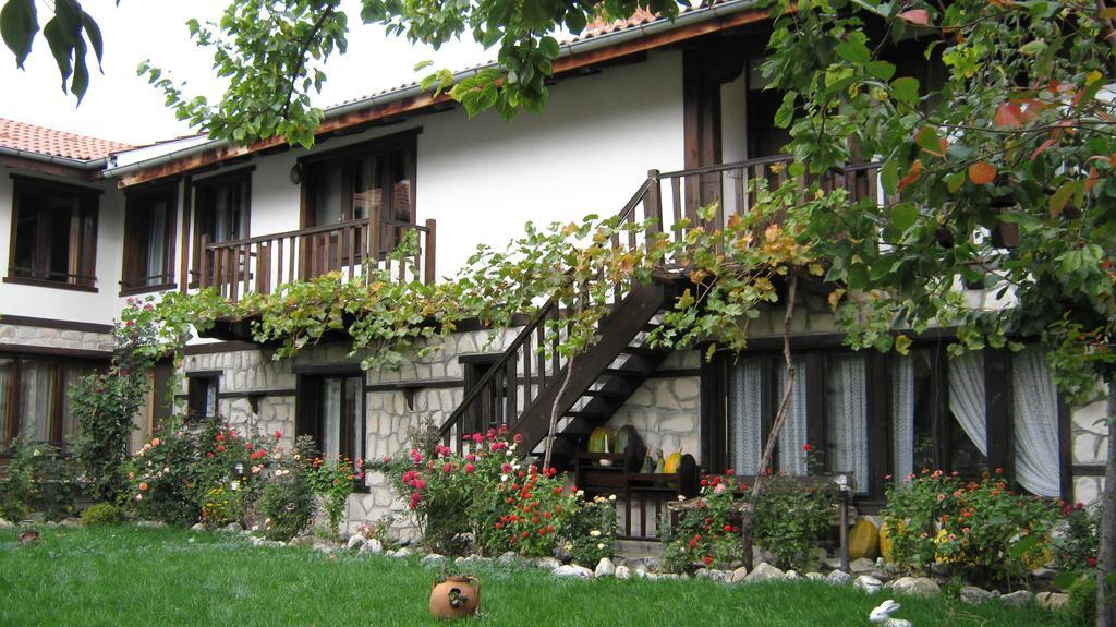 Trenchova Guest House Bansko Exterior photo